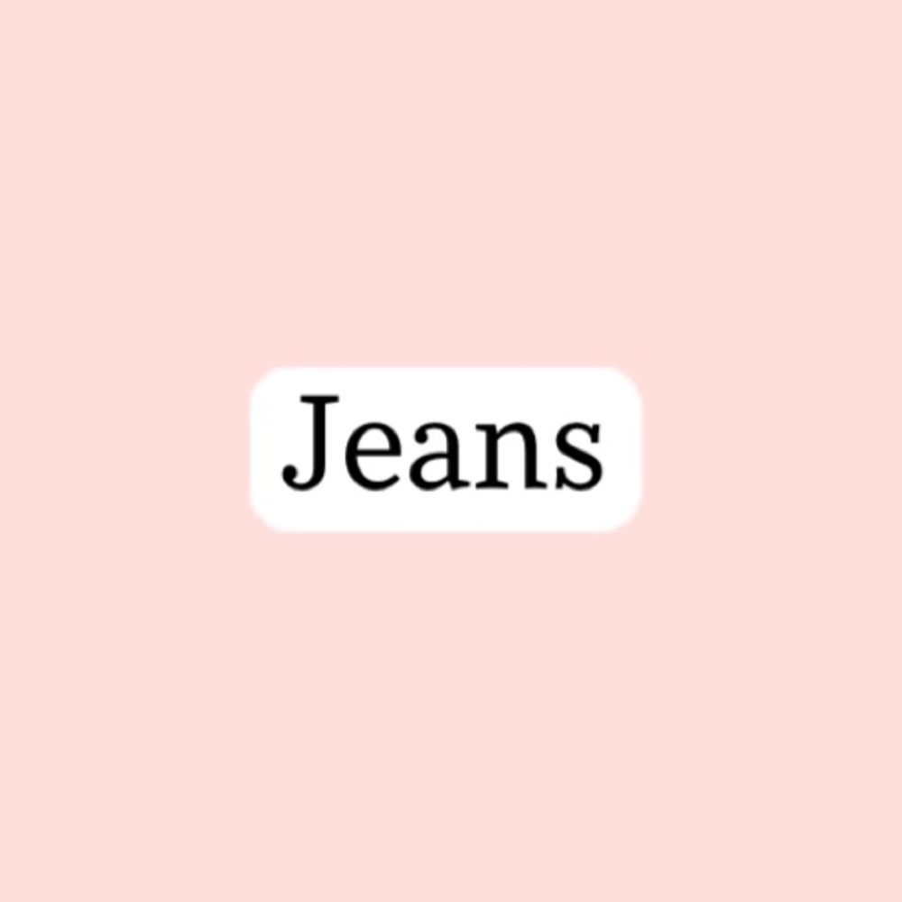 Women’s jeans🌸 look at my close and offer!
